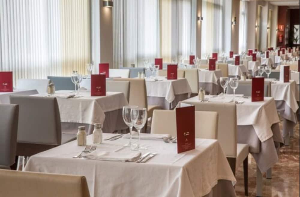 Hotel Angela - Adults Recommended Фуeнхирола Екстериор снимка