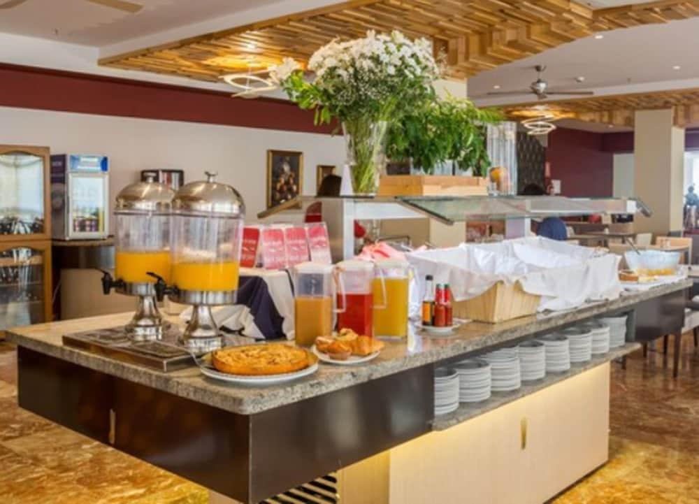 Hotel Angela - Adults Recommended Фуeнхирола Екстериор снимка